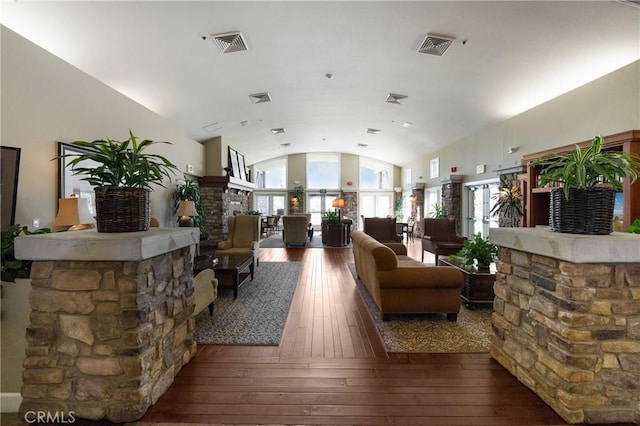 33976 Galleron St, Temecula, CA 92592 - community lobby with lofted ceiling