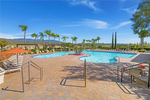 33976 Galleron St, Temecula, CA 92592 - community pool with a mountain view and a patio