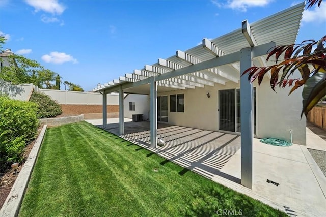 12744 Palmetto Ct, Riverside, CA 92503 - fenced backyard featuring a pergola and a patio