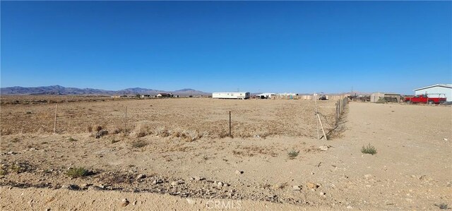 32435 Lake St, Lucerne Valley, CA 92356 - photo 2