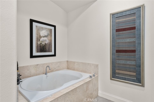 56102 Baltusrol Ln, Quinta, CA 92253 - full bathroom with a bath