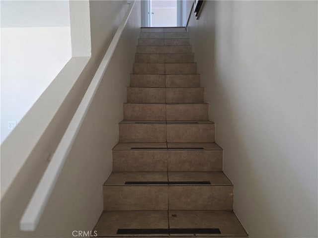 123 E Gage Ave, Los Angeles, CA 90003 - view of staircase