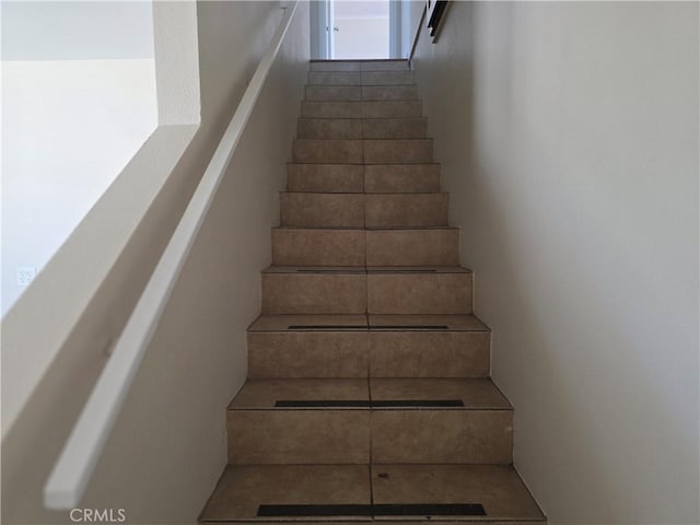 123 E Gage Ave, Los Angeles, CA 90003 - view of stairway