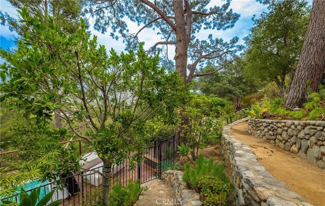 1960 Polaris Dr, Glendale, CA 91208 - surrounding community
