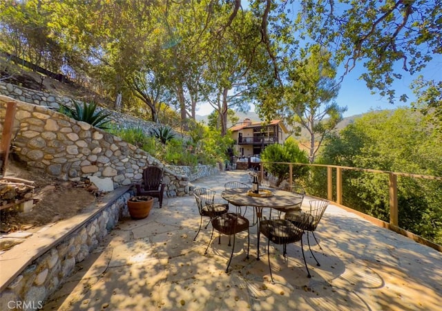 1960 Polaris Dr, Glendale, CA 91208 - view of patio featuring outdoor dining area