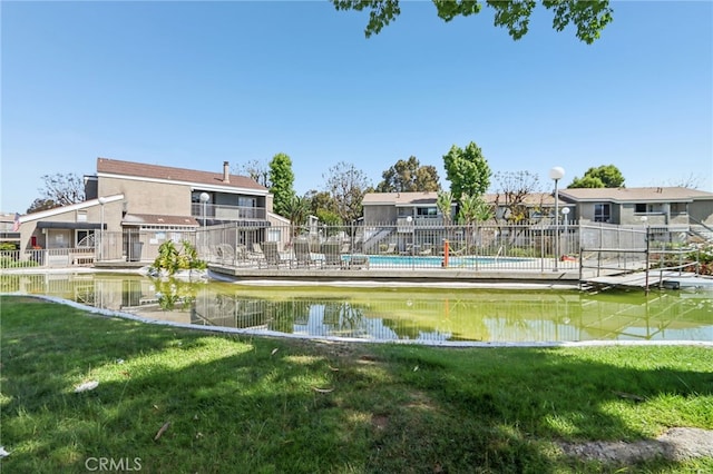 2827 S Fairview St Unit O, Santa Ana, CA 92704 - view of property's community featuring a swimming pool