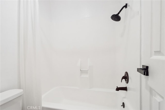 2827 S Fairview St Unit O, Santa Ana, CA 92704 - full bathroom with shower / bath combo