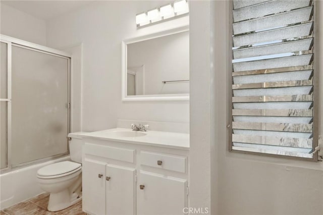 1010 W Macarthur Blvd Unit 24, Santa Ana, CA 92707 - full bathroom featuring vanity and shower / bath combination with glass door