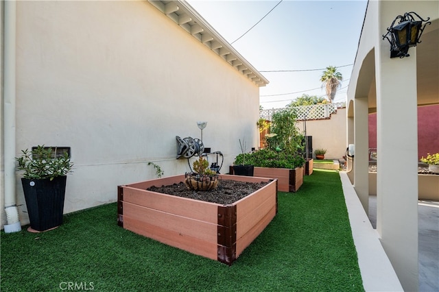 4022 Willowcrest Ave, Studio City, CA 91604 - view of grassy yard featuring a vegetable garden