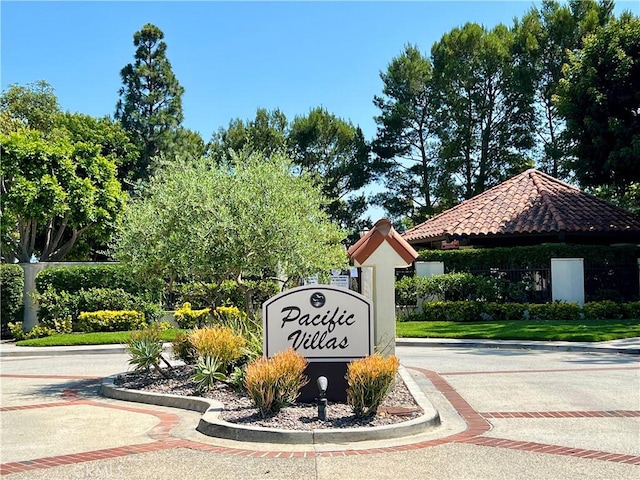 5620 La Paz St, Long Beach, CA 90803 - view of community / neighborhood sign