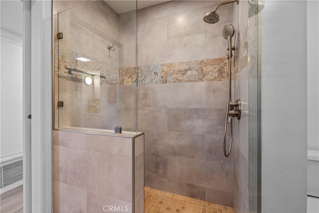 2700 E Panorama Dr Unit 208, Signal Hill, CA 90755 - full bath featuring a tile shower