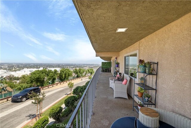 2700 E Panorama Dr Unit 208, Signal Hill, CA 90755 - view of balcony