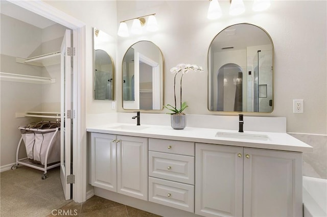 6 Via Amanti, Newport Coast, CA 92657 - bathroom with double vanity