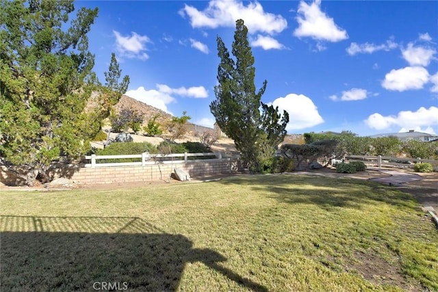 18032 Ohna Rd, Apple Valley, CA 92307 - view of yard with a mountain view