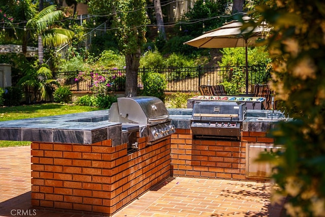 17 Springbrook Rd, Laguna Niguel, CA 92677 - view of patio / terrace featuring an outdoor kitchen