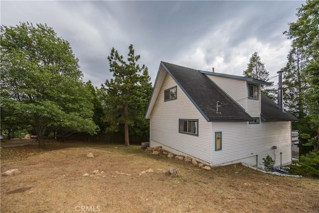27786 Matterhorn Dr, Lake Arrowhead, CA 92352 - view of property exterior with roof with shingles