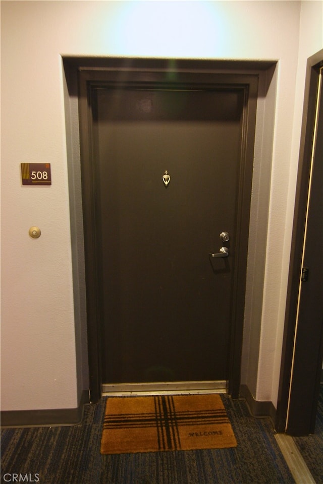 629 Traction Ave Unit 508, Los Angeles, CA 90013 - detailed view of carpet flooring and baseboards