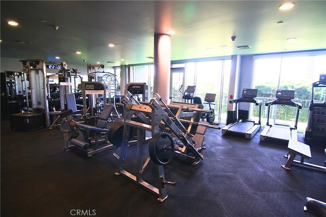 629 Traction Ave Unit 508, Los Angeles, CA 90013 - workout area featuring a wall of windows and recessed lighting