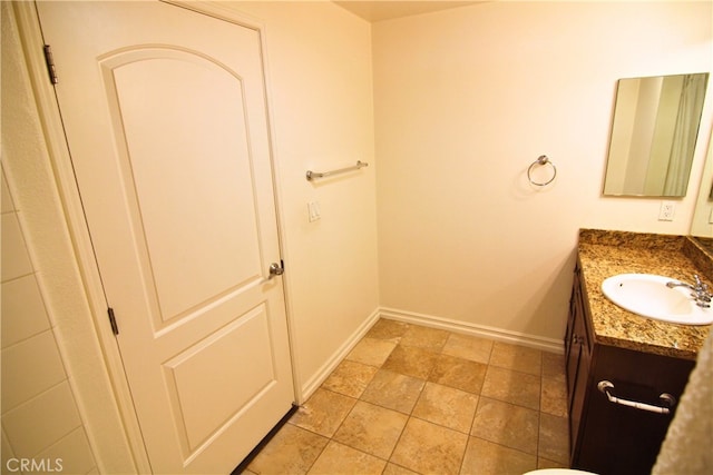 629 Traction Ave Unit 508, Los Angeles, CA 90013 - bathroom with vanity and stone finish flooring