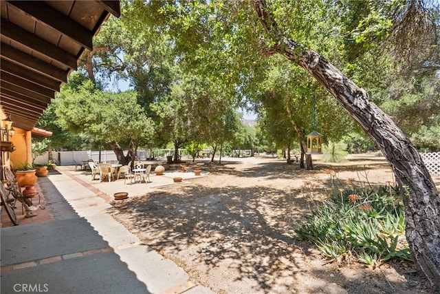 31039 Hasley Canyon Rd, Castaic, CA 91384 - view of yard with a patio area