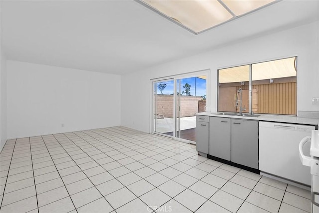 10473 Smoke River Ct, Fountain Valley, CA 92708 - empty room featuring a sink