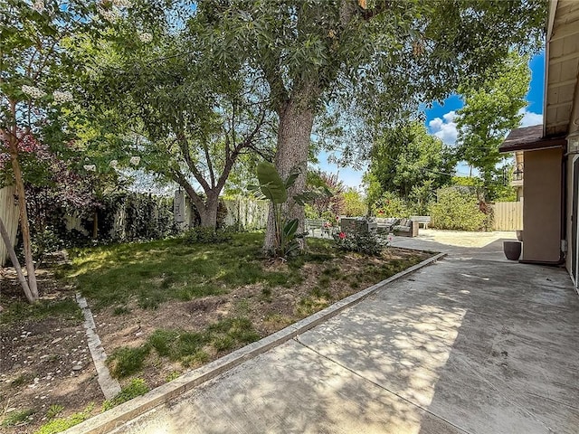 24017 Sylvan St, Woodland Hills, CA 91367 - view of yard featuring a patio