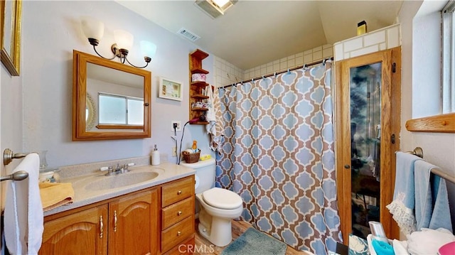 23728 Manzanita Dr, Crestline, CA 92325 - bathroom featuring vanity and curtained shower