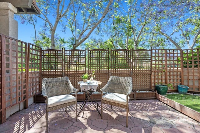 6104 Citracado Cir, Carlsbad, CA 92009 - view of patio / terrace