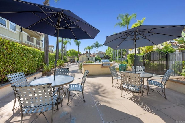 6104 Citracado Cir, Carlsbad, CA 92009 - view of patio featuring outdoor dining space and area for grilling