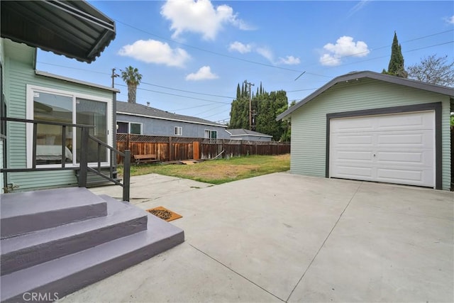 8680 Evergreen Ave, South Gate, CA 90280 - detached garage with driveway