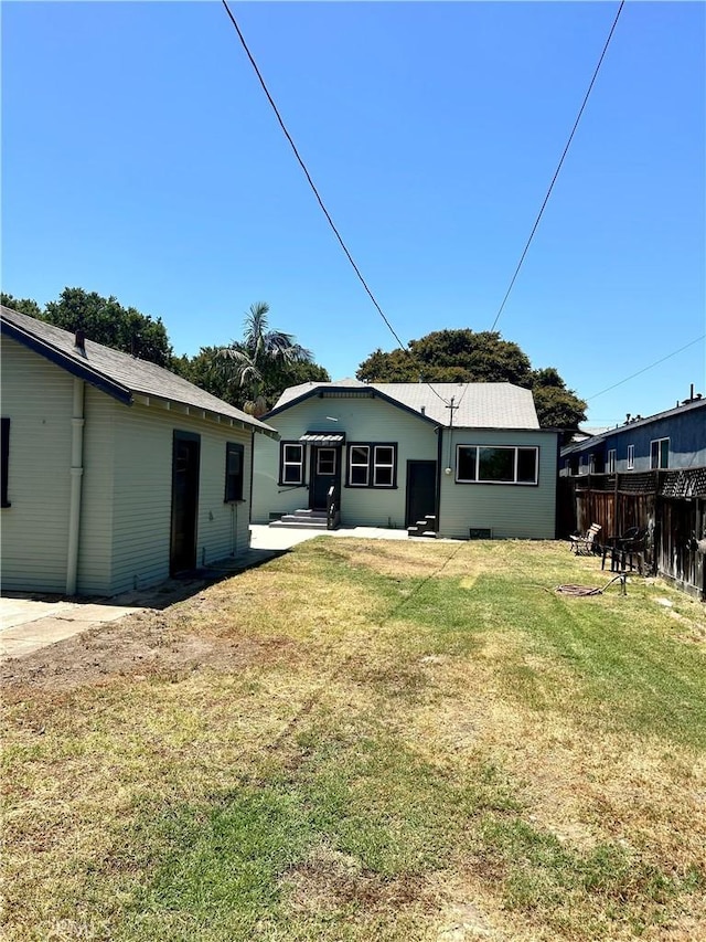 8680 Evergreen Ave, South Gate, CA 90280 - rear view of property