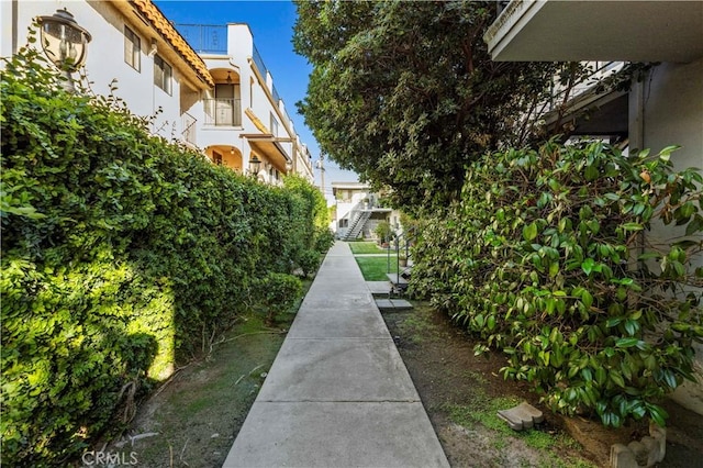 418 E Harvard Rd Unit D, Burbank, CA 91501 - view of community