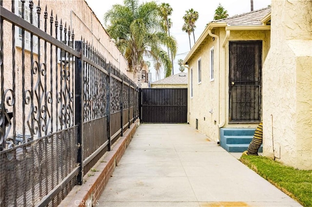4519 9th Ave, Los Angeles, CA 90043 - view of patio / terrace with entry steps