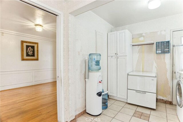 4519 9th Ave, Los Angeles, CA 90043 - utilities featuring washer / dryer