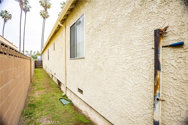 4519 9th Ave, Los Angeles, CA 90043 - view of property exterior with stucco siding