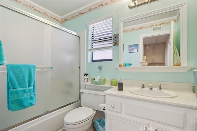 22024 Jeffers Ln, Saugus, CA 91350 - full bath with vanity and bath / shower combo with glass door