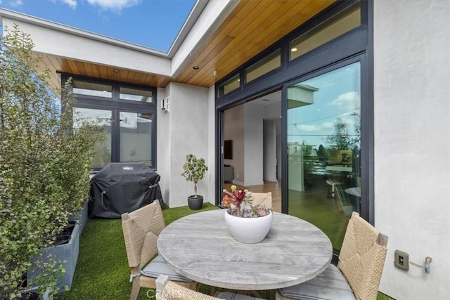 802 Bard St, Hermosa Beach, CA 90254 - view of patio / terrace with area for grilling and outdoor dining area