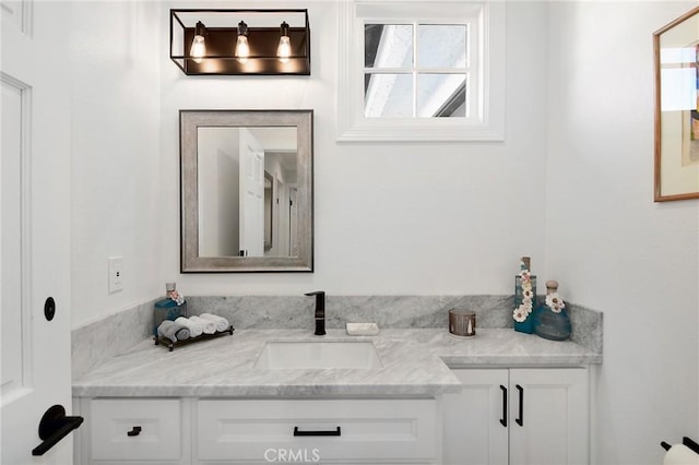 29614 Ridgeway Dr, Agoura Hills, CA 91301 - bathroom with vanity