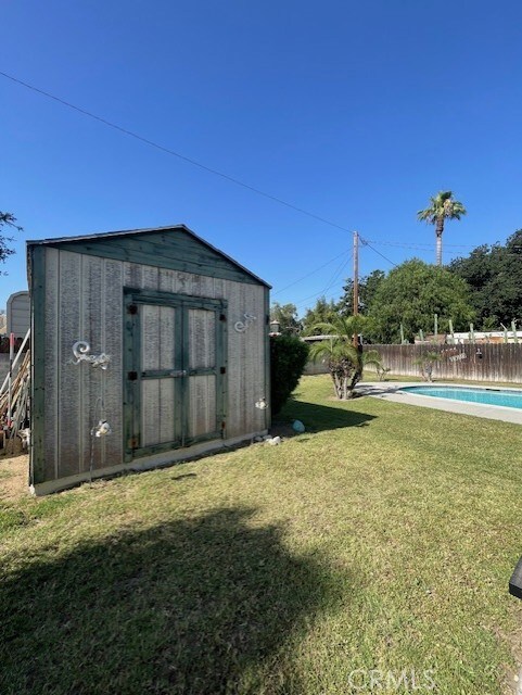 2807 Lincoln Dr, San Bernardino, CA 92405 - photo 8