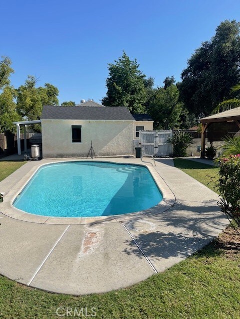 2807 Lincoln Dr, San Bernardino, CA 92405 - photo 31