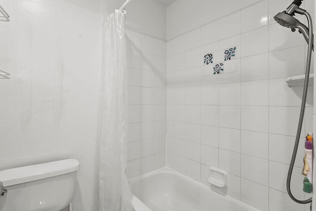 3611 S Bear St Unit K, Santa Ana, CA 92704 - full bathroom featuring toilet and shower / tub combo with curtain