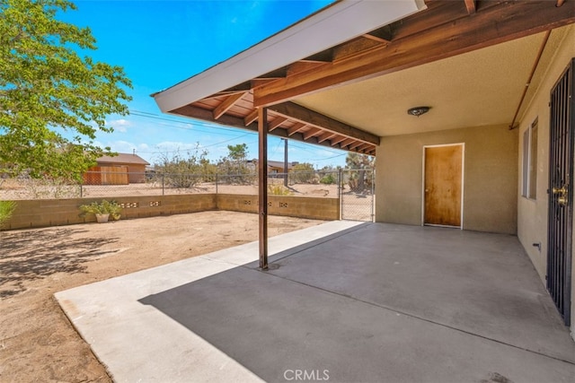 7535 Hilton Ave, Yucca Valley, CA 92284 - view of patio / terrace