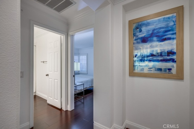 2569 Bungalow Pl, Corona Del Mar, CA 92625 - corridor with dark wood finished floors and baseboards
