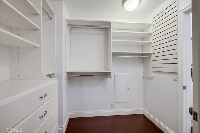 2569 Bungalow Pl, Corona Del Mar, CA 92625 - walk in closet featuring dark wood-style floors