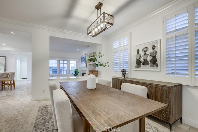 2569 Bungalow Pl, Corona Del Mar, CA 92625 - dining area featuring ornamental molding and recessed lighting