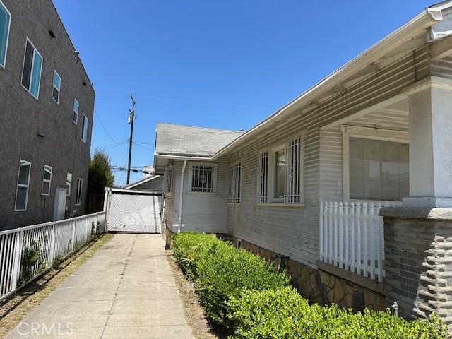 1045 Gladys Ave, Long Beach, CA 90804 - view of home's exterior