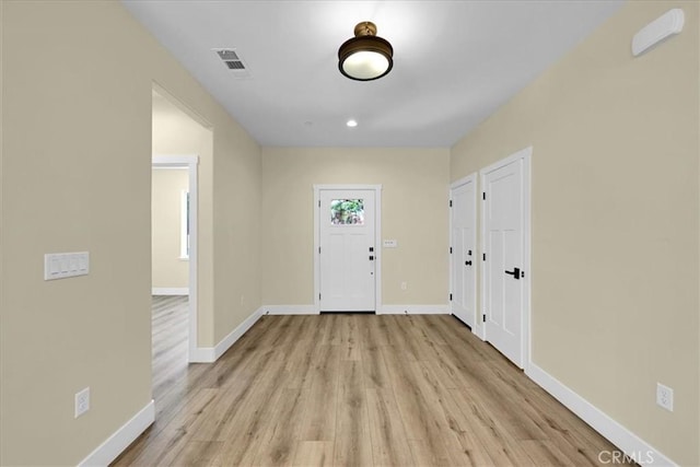 5350 Filbert St, Paradise, CA 95969 - foyer entrance featuring light wood finished floors and recessed lighting