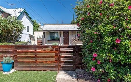 817 Chestnut Ave, Los Angeles, CA 90042 - photo 1