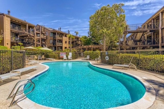 4014 Aguila St Unit F, Carlsbad, CA 92008 - community pool with a patio
