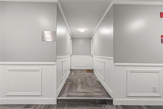 1230 Horn Ave Unit 101, West Hollywood, CA 90069 - detailed view of a decorative wall, wainscoting, and crown molding
